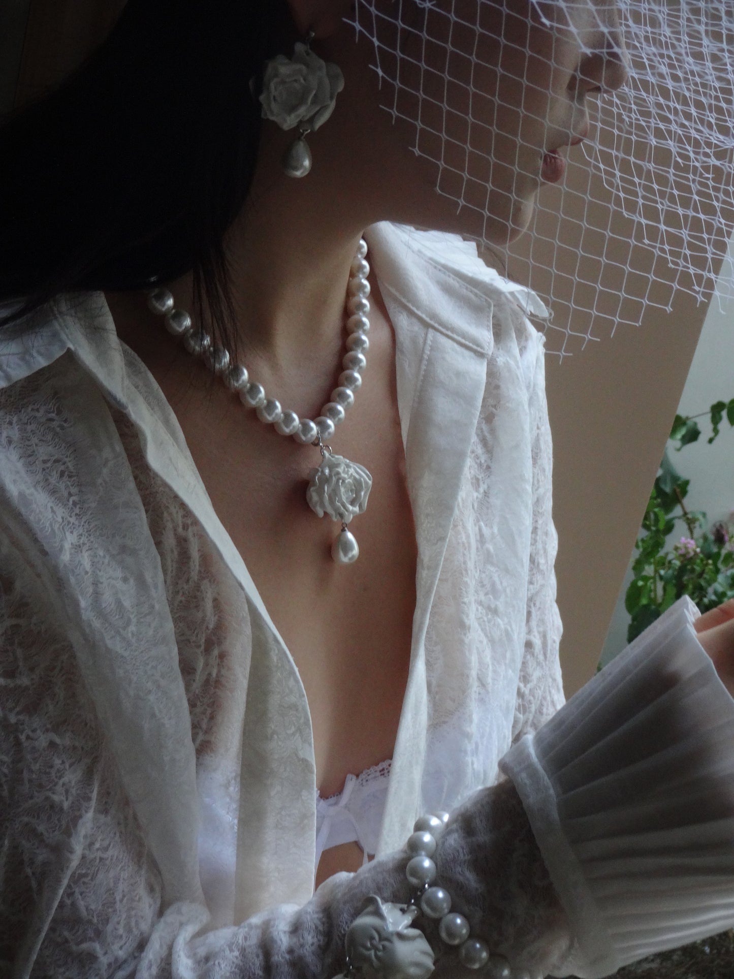 Rose Pearl Earring